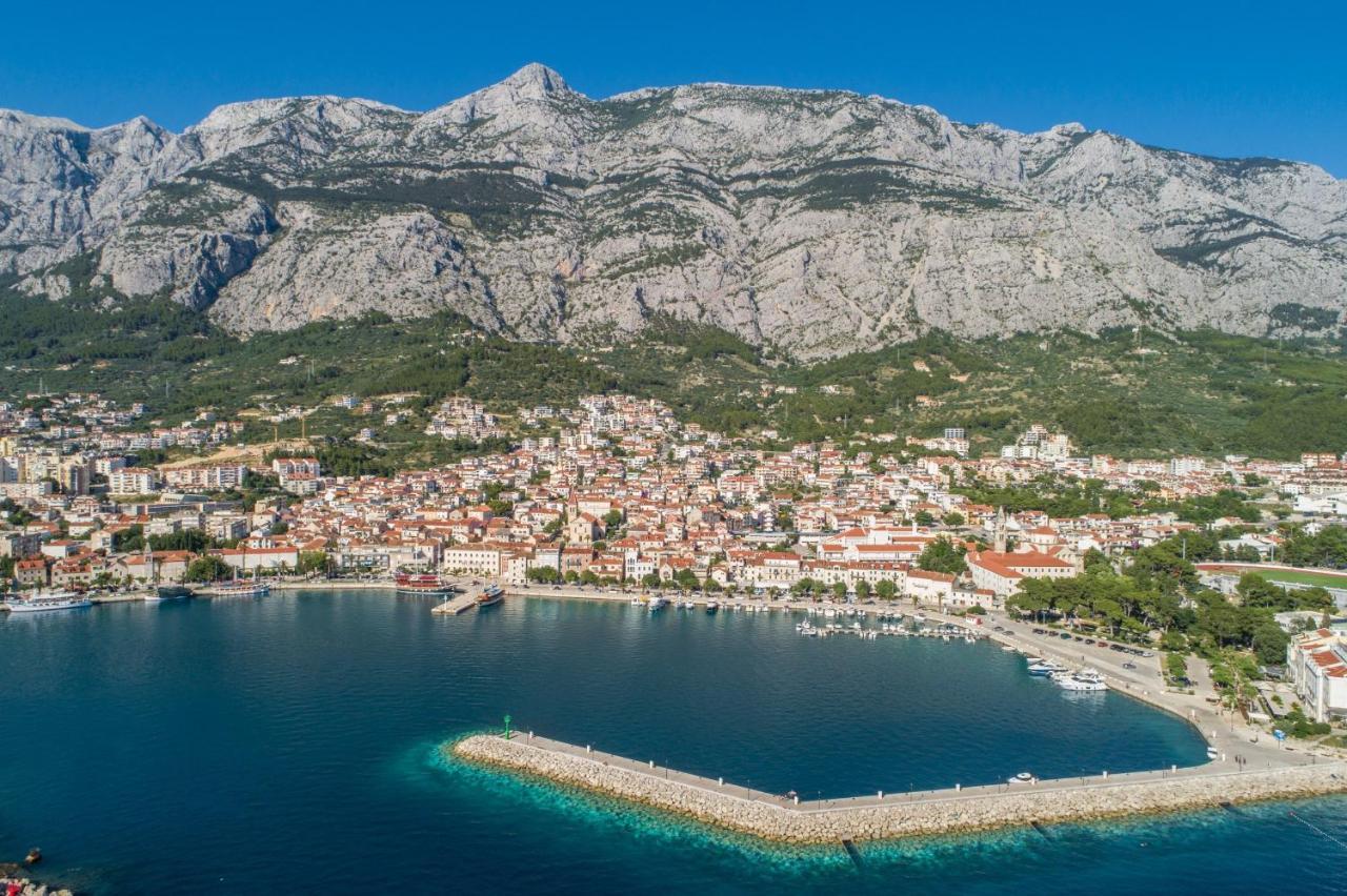 Apartments Crystal Makarska Esterno foto