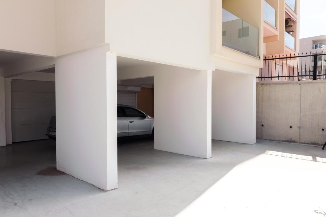 Apartments Crystal Makarska Esterno foto